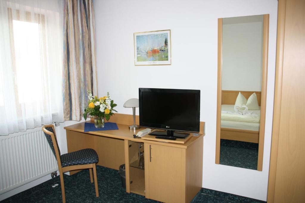 Hotel Jagermo Grasbrunn Room photo